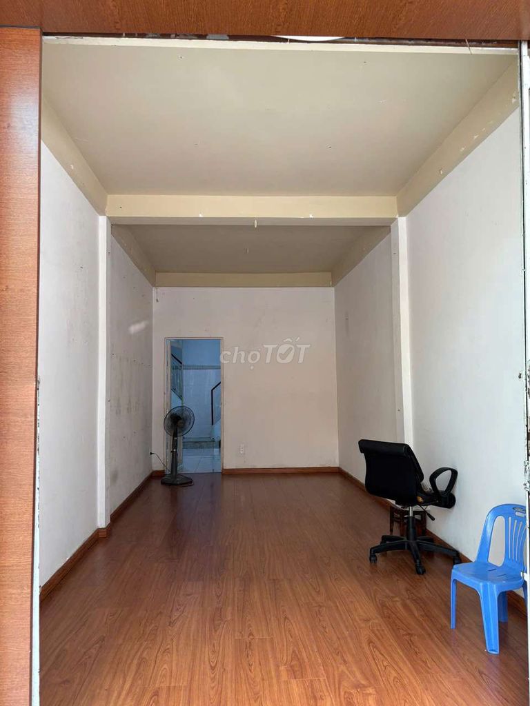 cho thuê nhà 75 Trần Minh Quyền q 10