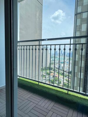 Bán 2 phòng ngủ vinhomes central park, view thoáng..