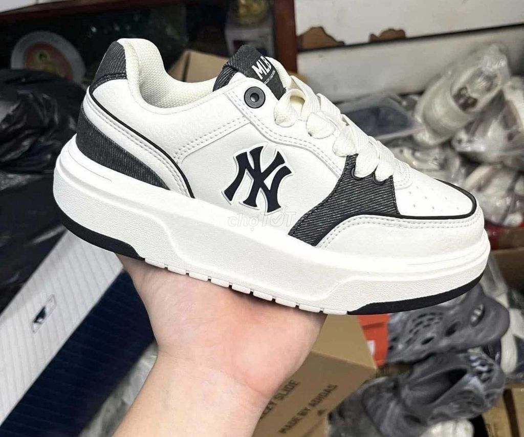 Giày thể thao MLB Unisex Trắng đen. Mua bán Giày dép tại Quận Dương Kinh Hải Phòng được đăng bởi Ms hình 1