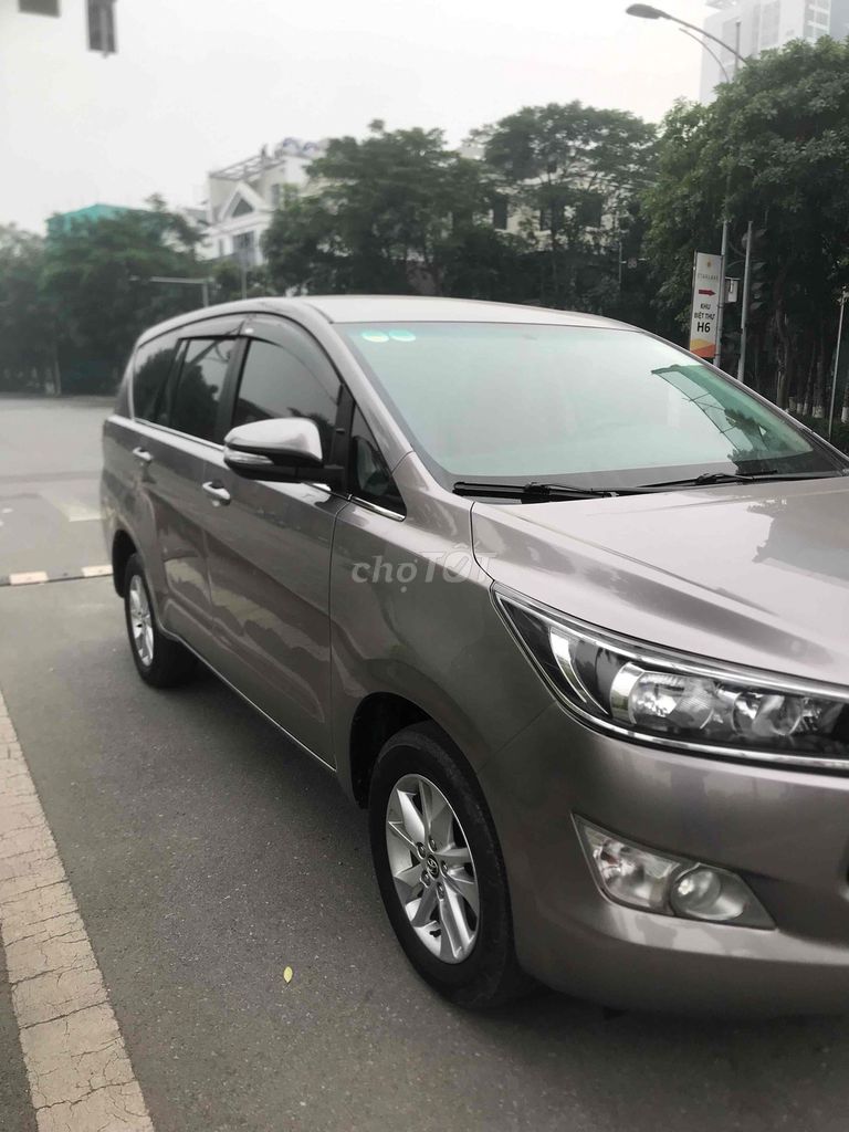 Toyota Innova 2017 chính chủ. Mua bán Ô tô tại Quận Tây Hồ Hà Nội được đăng bởi thanh hình 2