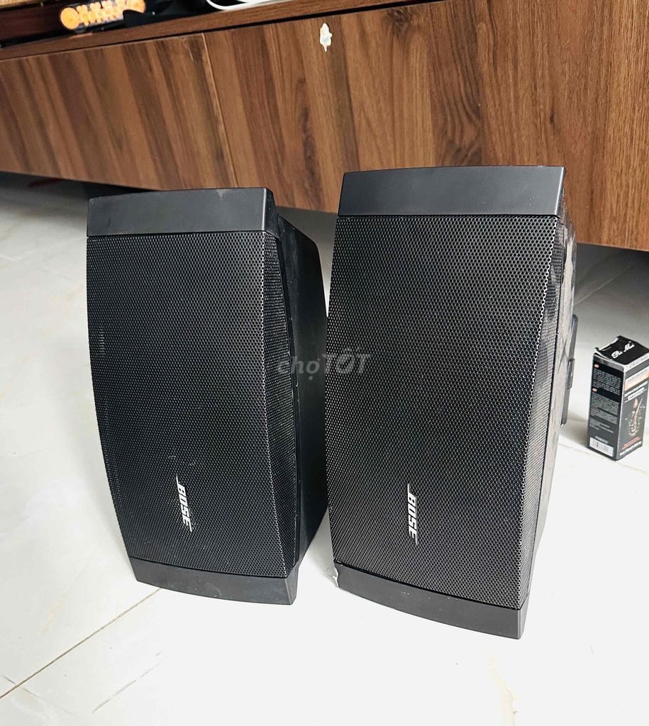 Cặp loa Bose DS-40SE của mỹ