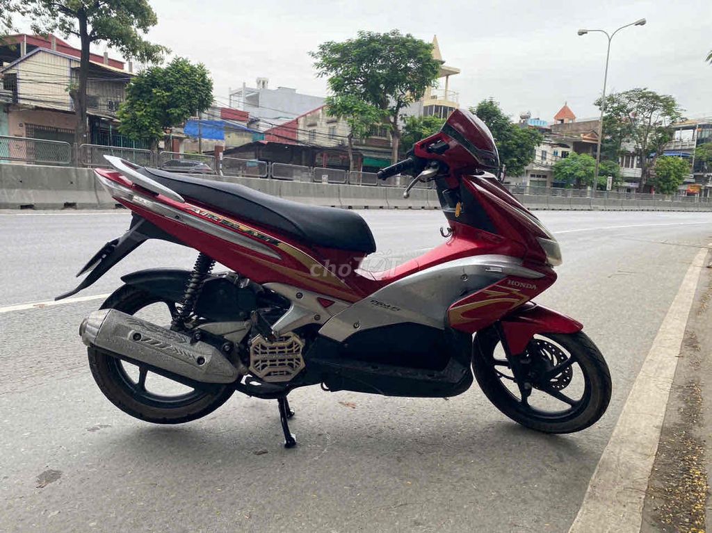 Airblade fi êm chất đẹp như hình. Mua bán Xe máy tại Quận Hồng Bàng Hải Phòng được đăng bởi Ly  hình 2