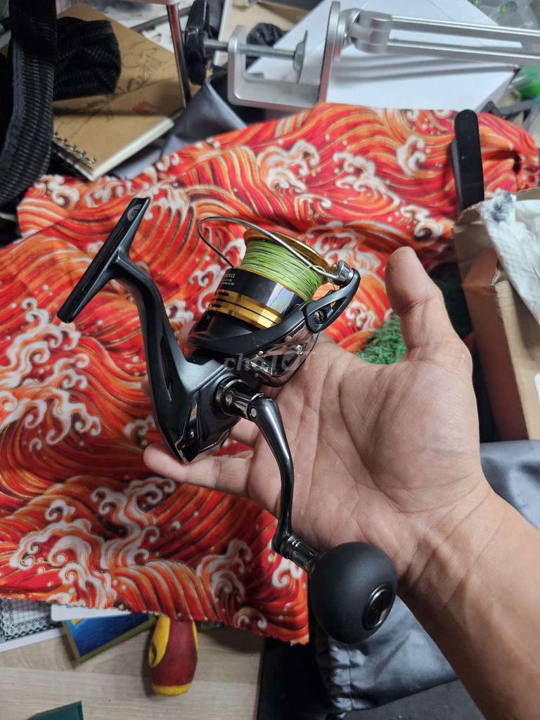 Máy câu cá Shimano Sahara C5000XG 99%. Mua bán Đồ thể thao, Dã ngoại tại Quận Bình Thạnh Tp Hồ Chí Minh được đăng bởi Phong Nguyen hình 1