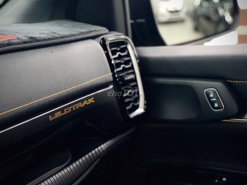 FORD RANGER WILDTRAK 2024 SIÊU LƯỚT. Mua bán Ô tô tại Quận Phú Nhuận Tp Hồ Chí Minh được đăng bởi Kim Ngân Xe Lướt hình 10