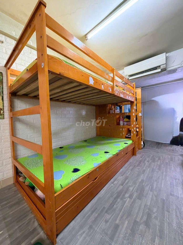 Giường tầng gỗ Nâu vàng. Mua bán Giường, chăn ga gối nệm tại Quận Bình Thạnh Tp Hồ Chí Minh được đăng bởi Ms. Thúy hình 1