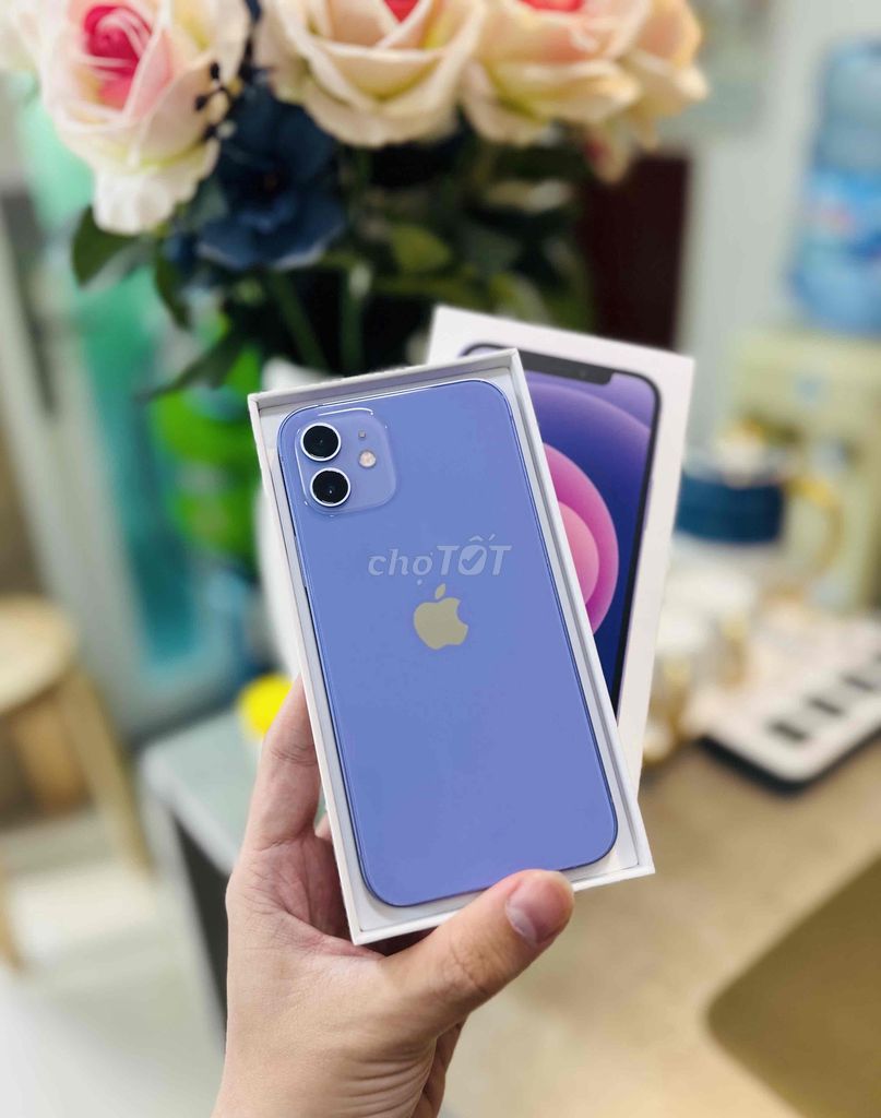 12 Thường 64GB mới kích hoạt