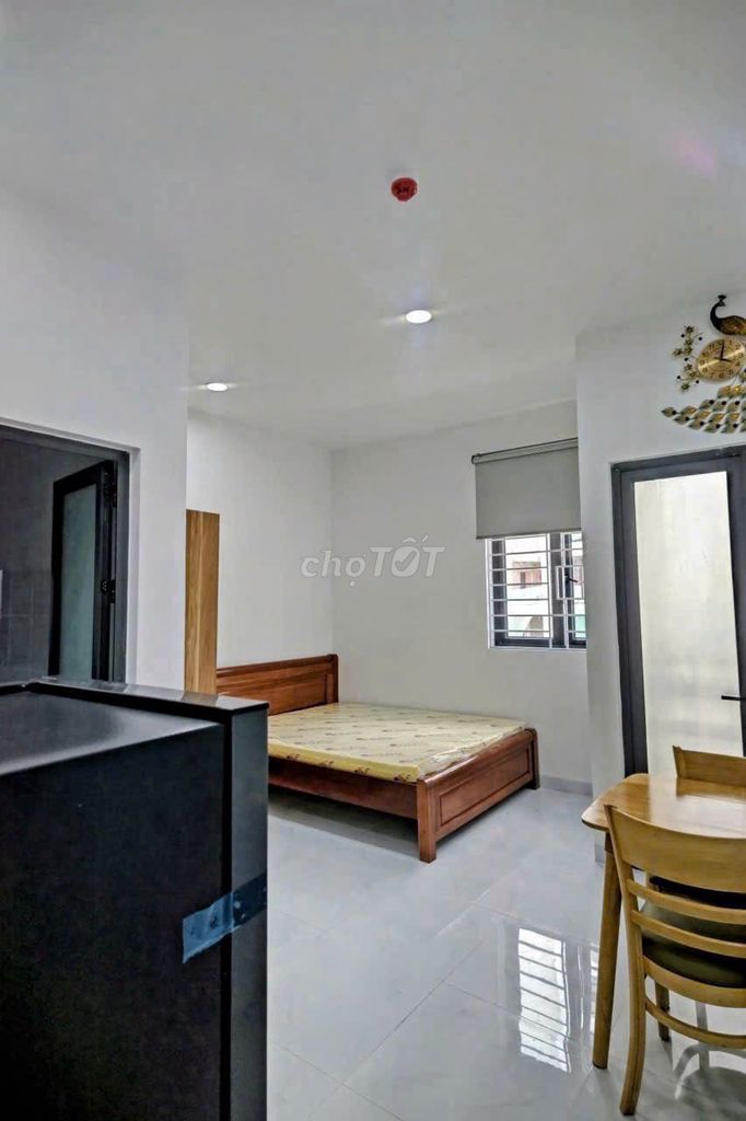 Furnished apartment on Nguyễn Lộ Trạch near the centre — photo 1