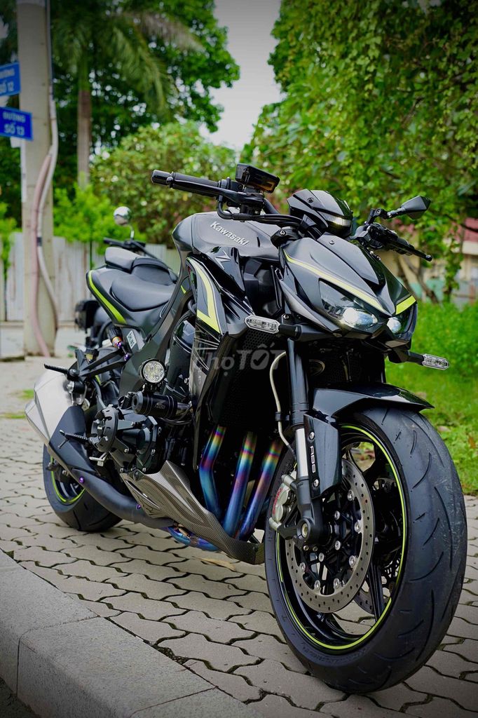 Ⓜ️♻️ KAWA Z1000 BẢN R EDITION ODO 6K NHIỀU ĐỒ. Mua bán Xe máy tại Thành phố Thủ Đức Tp Hồ Chí Minh được đăng bởi Thi Moto Thủ Đức hình 1