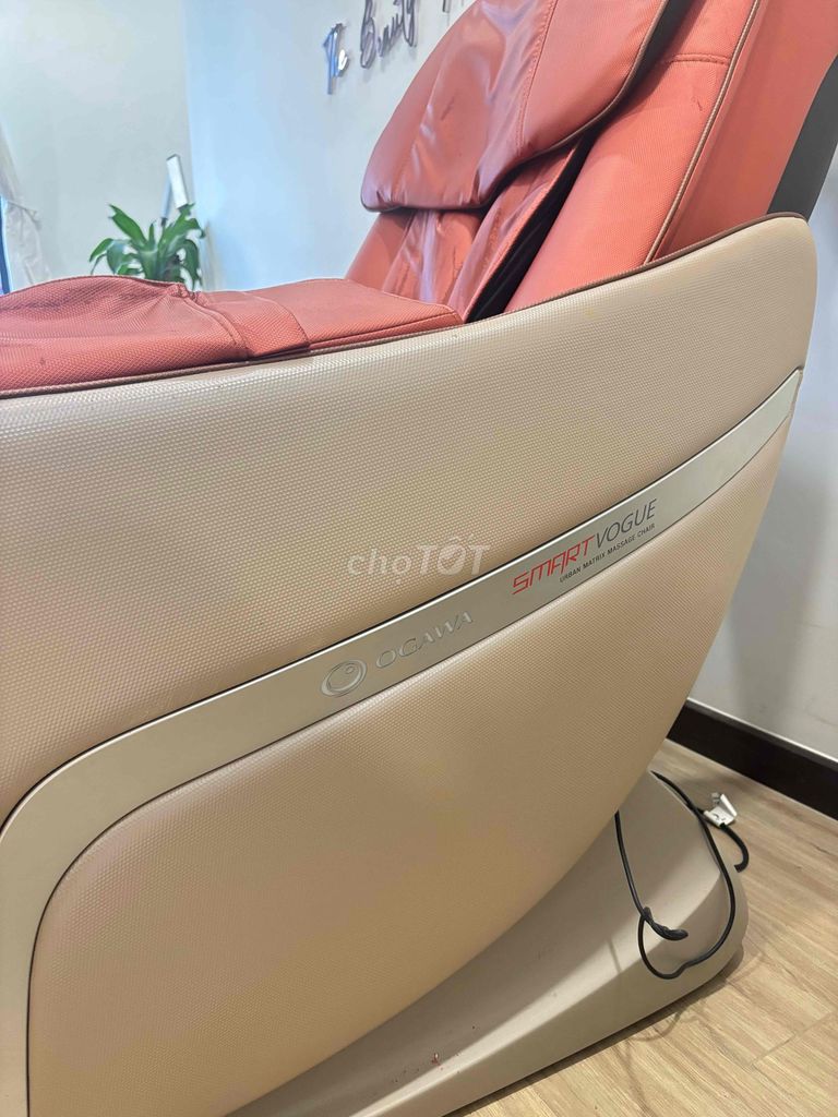 Ghế massage Ogawa Smart Vogue OG-5568 Nâu, Kem. Mua bán Bàn ghế tại Thành phố Thủ Dầu Một Bình Dương được đăng bởi Hậu hình 1
