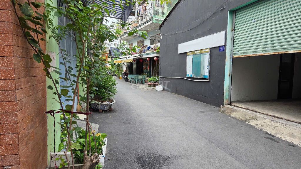 Аренда · 5 комн. · 60 м² · Quận 6, ул. Đường Hậu Giang