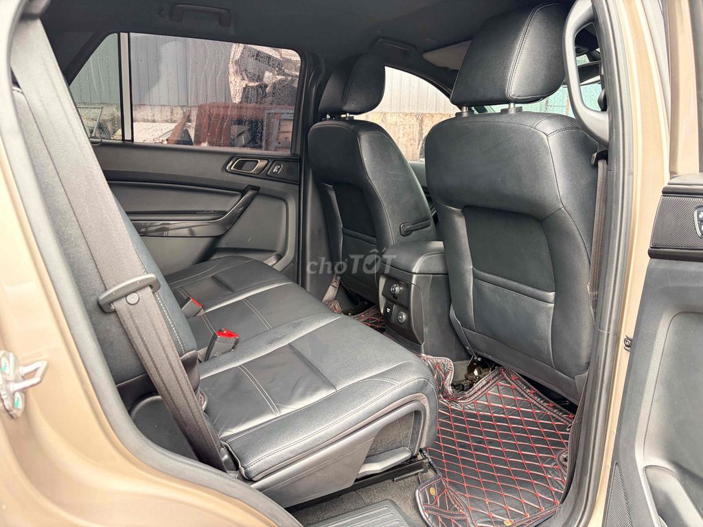 Ford Everest 2021 4x2 2.0 Titanium - 84000 km. Mua bán Ô tô tại Quận 3 Tp Hồ Chí Minh được đăng bởi Lâm Nhật hình 9