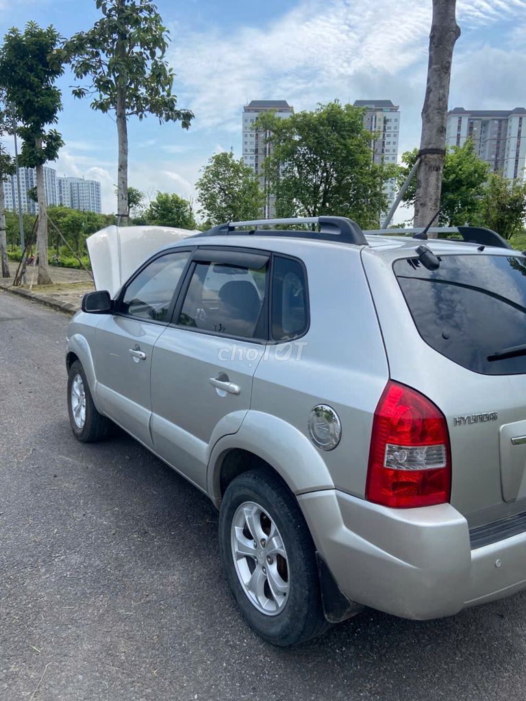 Tucson 2009 nhâp  khâu my ban 2.0 may xăng 4.4. Mua bán Ô tô tại undefined undefined được đăng bởi vinhhb hình 6