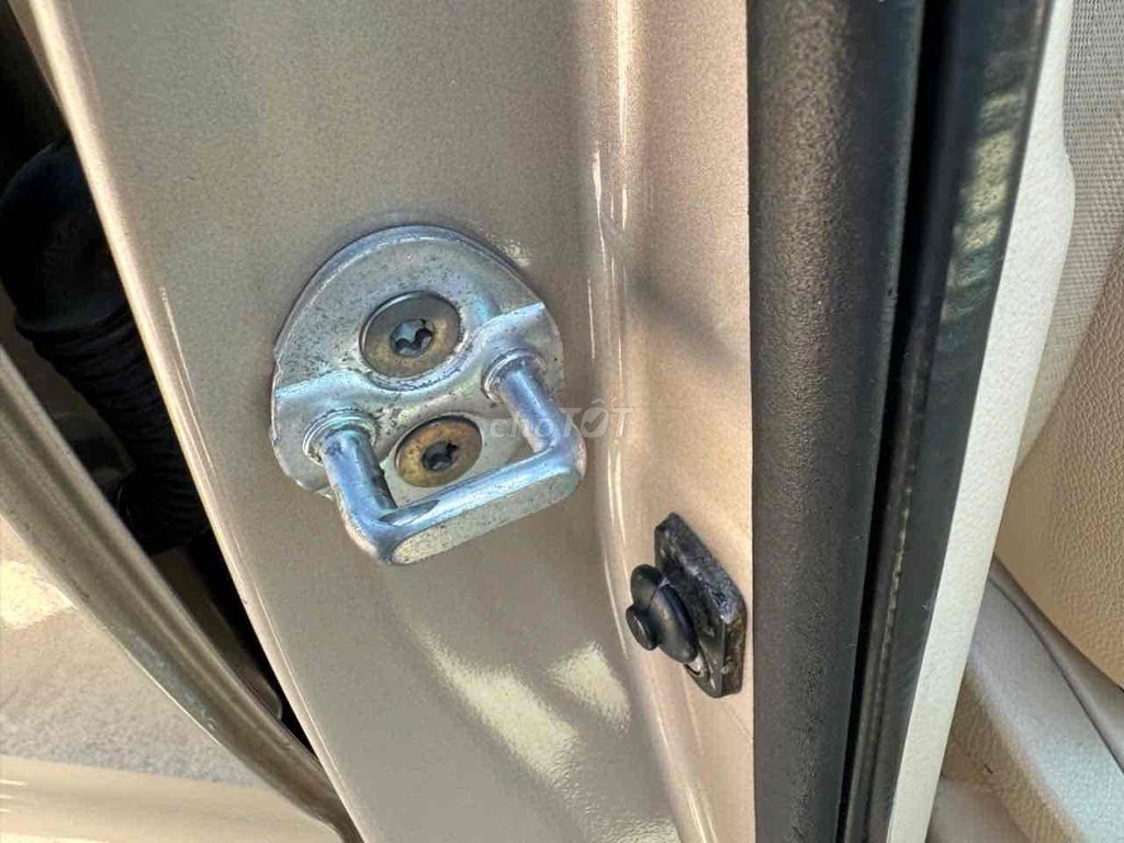 Hyundai Santa Fe 2007 2.7L 4WD - 10000 km. Mua bán Ô tô tại Quận Bắc Từ Liêm Hà Nội được đăng bởi Nguyễn hữu hùng  hình 5