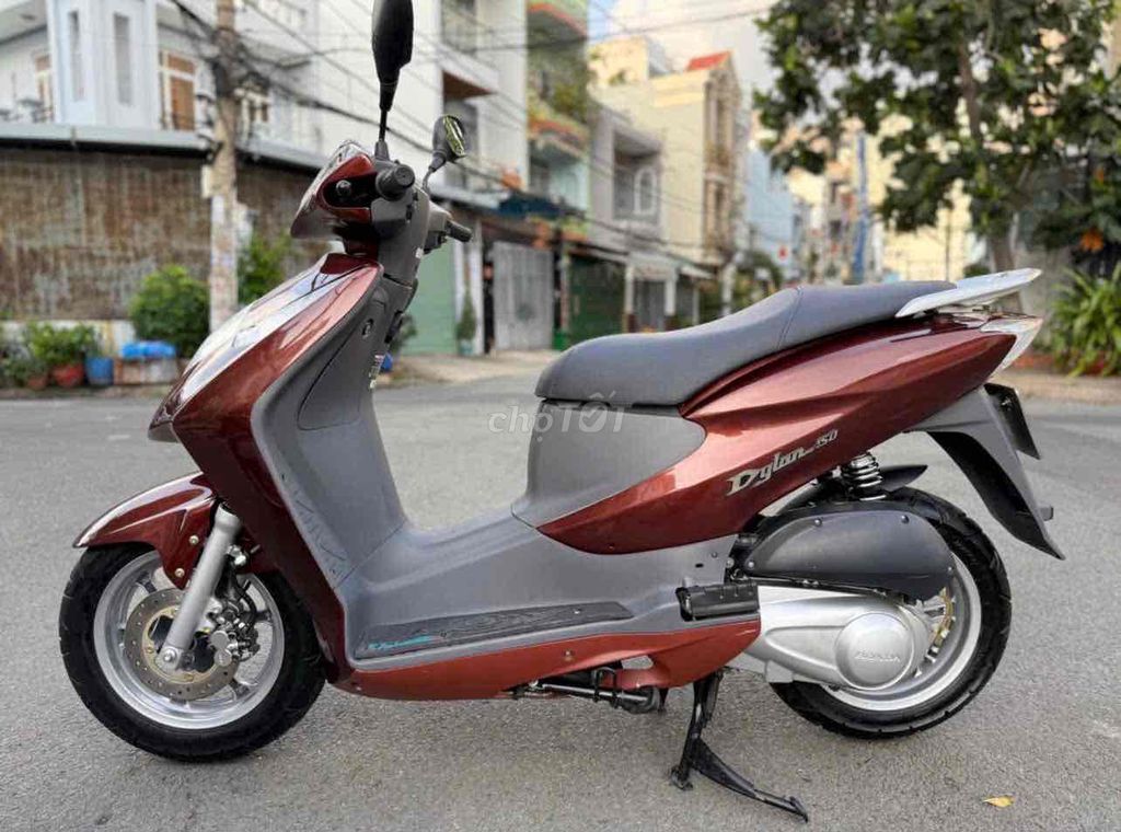 Dylan 150 nhập Ý - Xe Chuẩn 100%. Mua bán Xe máy tại Quận Gò Vấp Tp Hồ Chí Minh được đăng bởi Thắng Tài Lộc hình 4