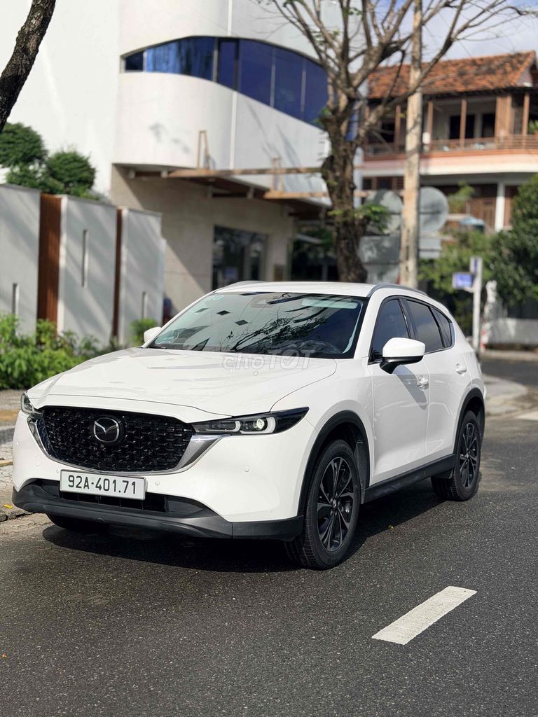Mazda CX 5 2024 Luxury 2.0 AT - 30000 km. Mua bán Ô tô tại Quận Hải Châu Đà Nẵng được đăng bởi Nguyễn Vương Auto hình 4