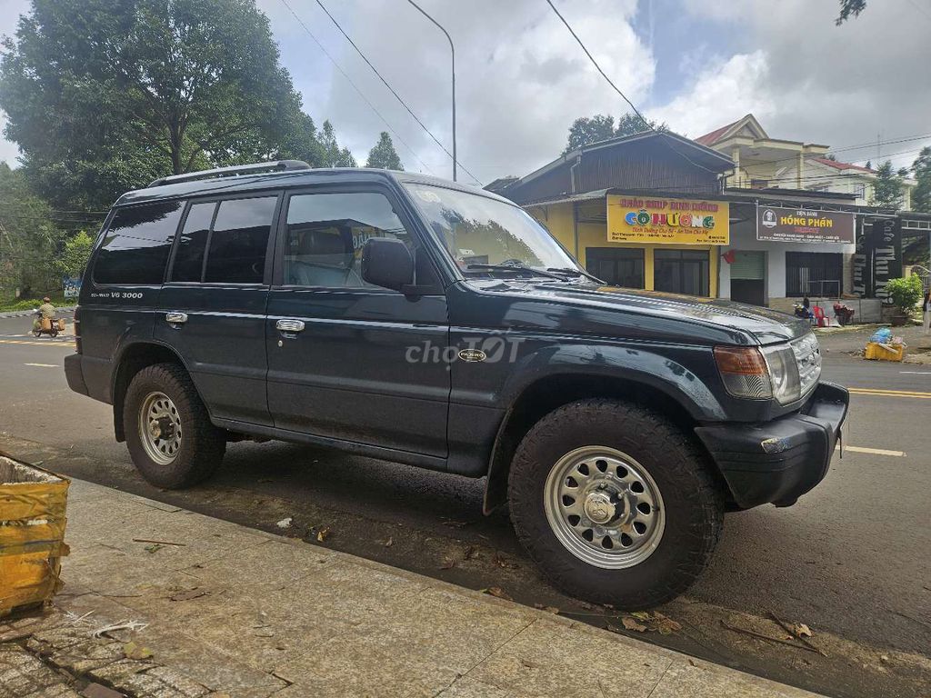 xe 2 cầu, 6 máy. Mitshubisi Pajero. Mua bán Ô tô tại Huyện Đắk R'Lấp Đắk Nông được đăng bởi Thái Chánh hình 3