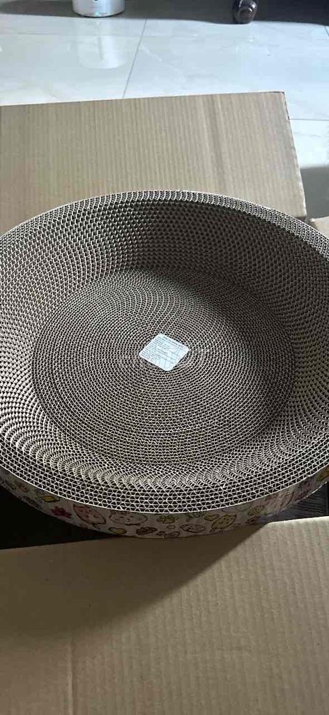 Bàn cào mèo Giấy carton 40cm Mới. Mua bán Phụ kiện, Thức ăn, Dịch vụ tại Quận Tân Bình Tp Hồ Chí Minh được đăng bởi Thanh Minh hình 1