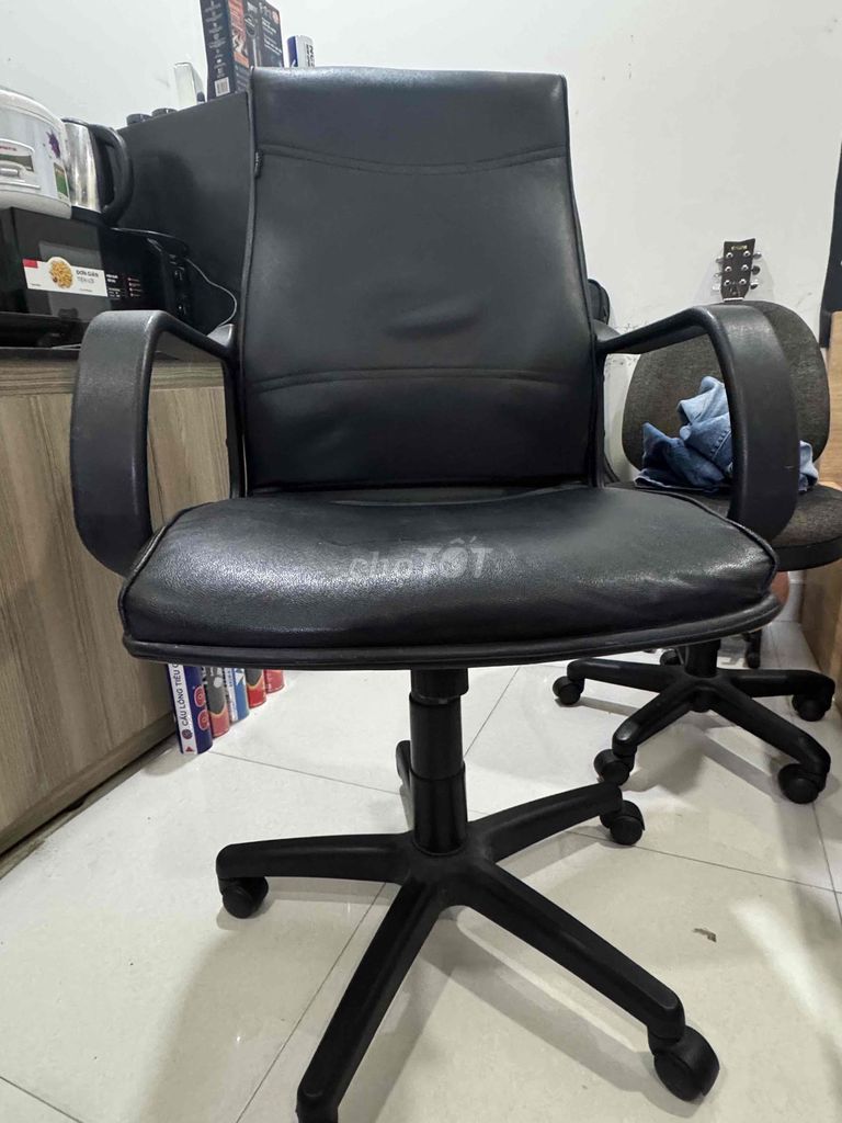 Ghế văn phòng Hòa Phát Da Đen. Mua bán Bàn ghế tại Quận Phú Nhuận Tp Hồ Chí Minh được đăng bởi Cuong Nguyen hình 1