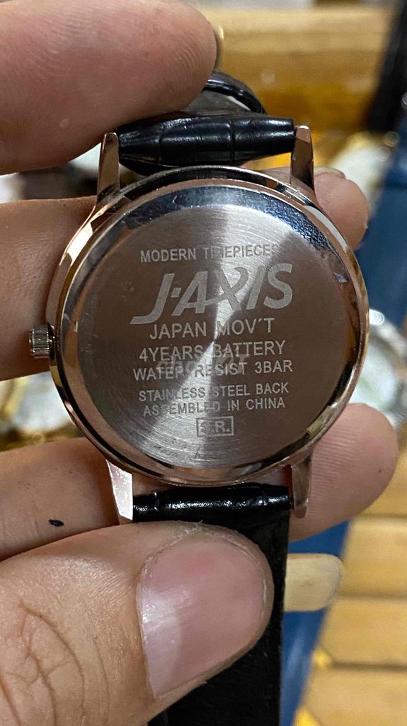 Đồng hồ nhật J-Axis Script hết pin