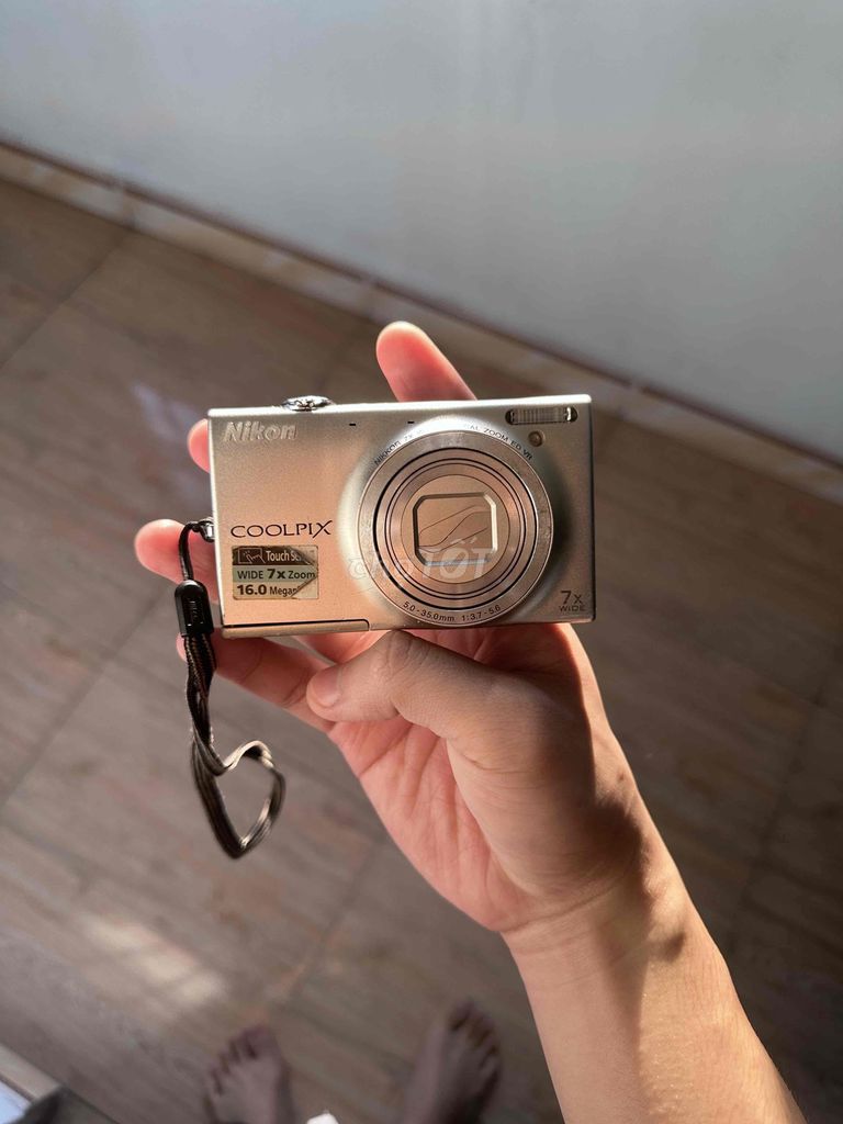 Máy ảnh Nikon Coolpix S6100. Mua bán Máy ảnh, Máy quay tại Thành phố Dĩ An Bình Dương được đăng bởi Hoàng Phú hình 1