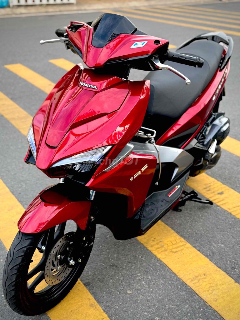 Airblade 125 mẫu 2017 khoá smakey 9chủ máy zin100%. Mua bán Xe máy tại Quận 11 Tp Hồ Chí Minh được đăng bởi CỬA HÀNG CHUYÊN GÓP NỢ XẤU hình 2