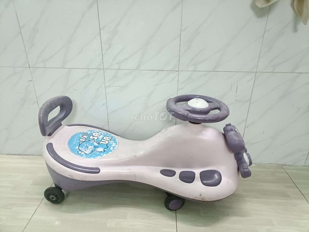 Xe lắc trẻ em nhựa Hồng, Tím. Mua bán Mẹ và bé tại Thành phố Biên Hòa Đồng Nai được đăng bởi Lucky hình 1