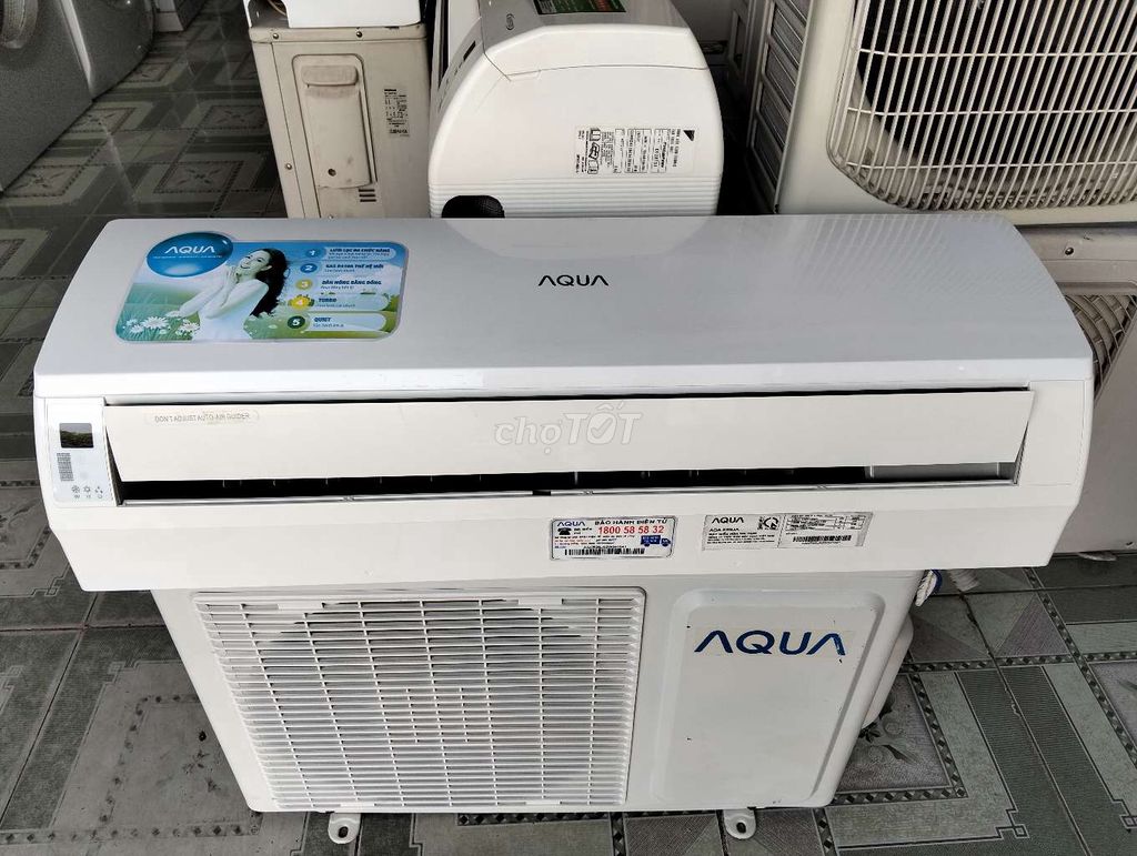 Máy lạnh AQUA 1hp mới đẹp như hình