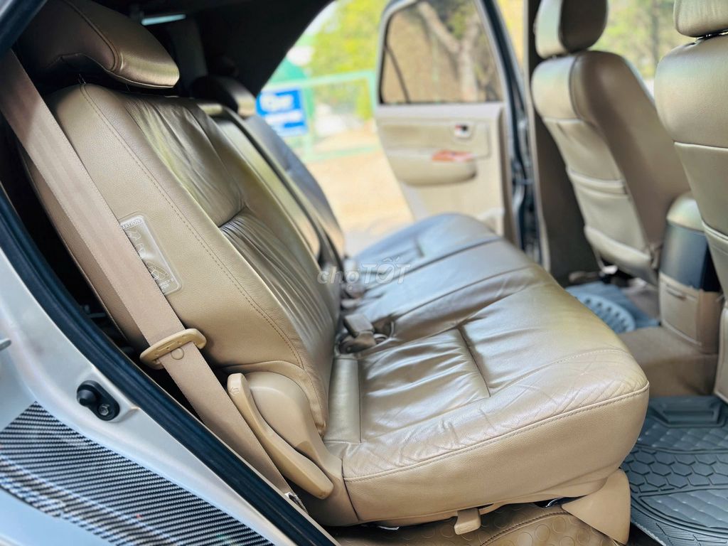 Toyota Fortuner 2010 2.7 4x4 AT 120000 km. Mua bán Ô tô tại Thành phố Dĩ An Bình Dương được đăng bởi Siêu Thị Ô Tô Bình Dương  hình 6