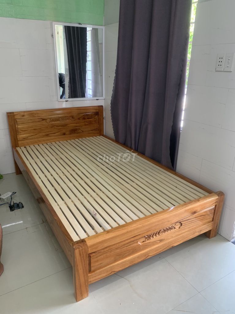 Giường ngủ Gỗ Nâu gỗ. Mua bán Giường, chăn ga gối nệm tại Quận Sơn Trà Đà Nẵng được đăng bởi THẾ GIỚI ĐỒ CŨ ĐÀ NẴNG hình 1