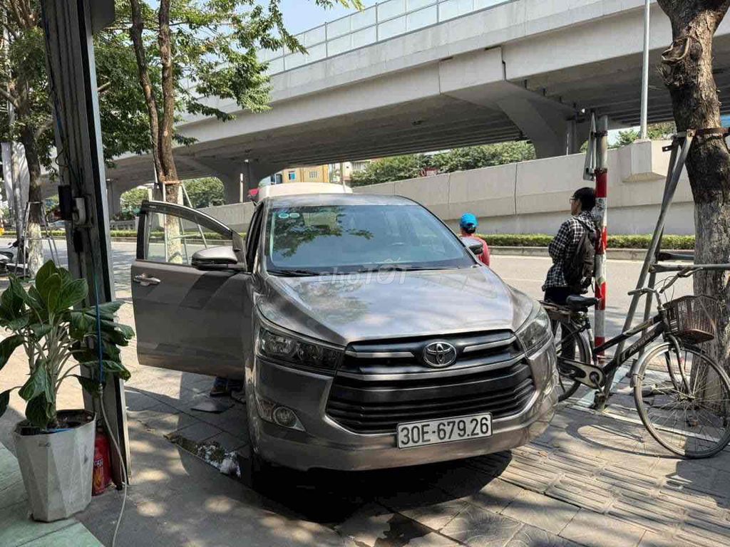 Toyota Innova 2019 2.0E - 80000 km