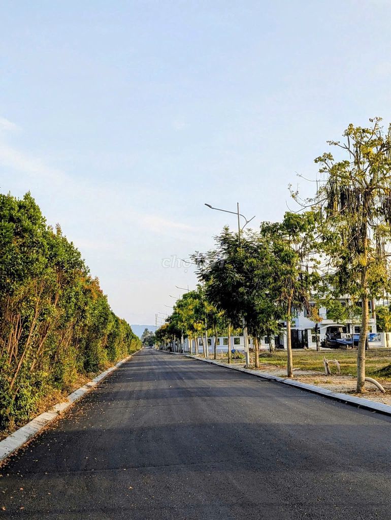 đất nền trung tâm hoài nhơn , bình định chỉ từ 1tỷ, sẵn sổ công chứng đất nền trung tâm hoài nhơn , bình định chỉ từ 1tỷ, sẵn sổ công chứng