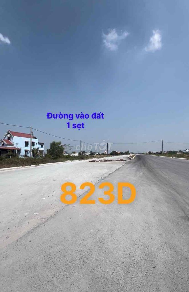 Đất Đức Hoà Đông sát 823D dt 10x65m phân dc 4 lô giá 2ty6