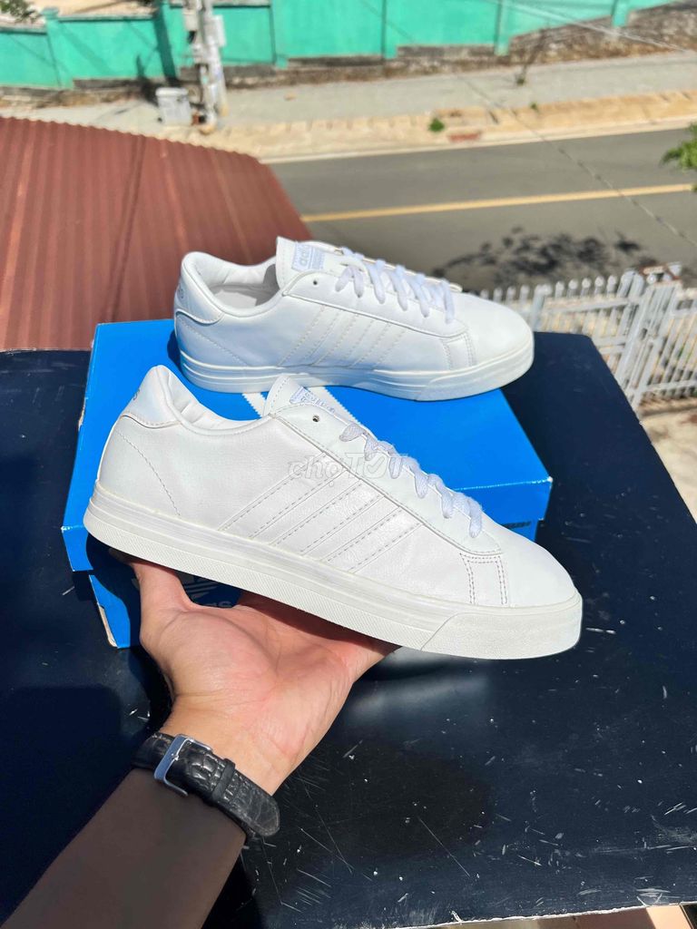 Giày Adidas mới 98% chính hãng miễn ship size 40