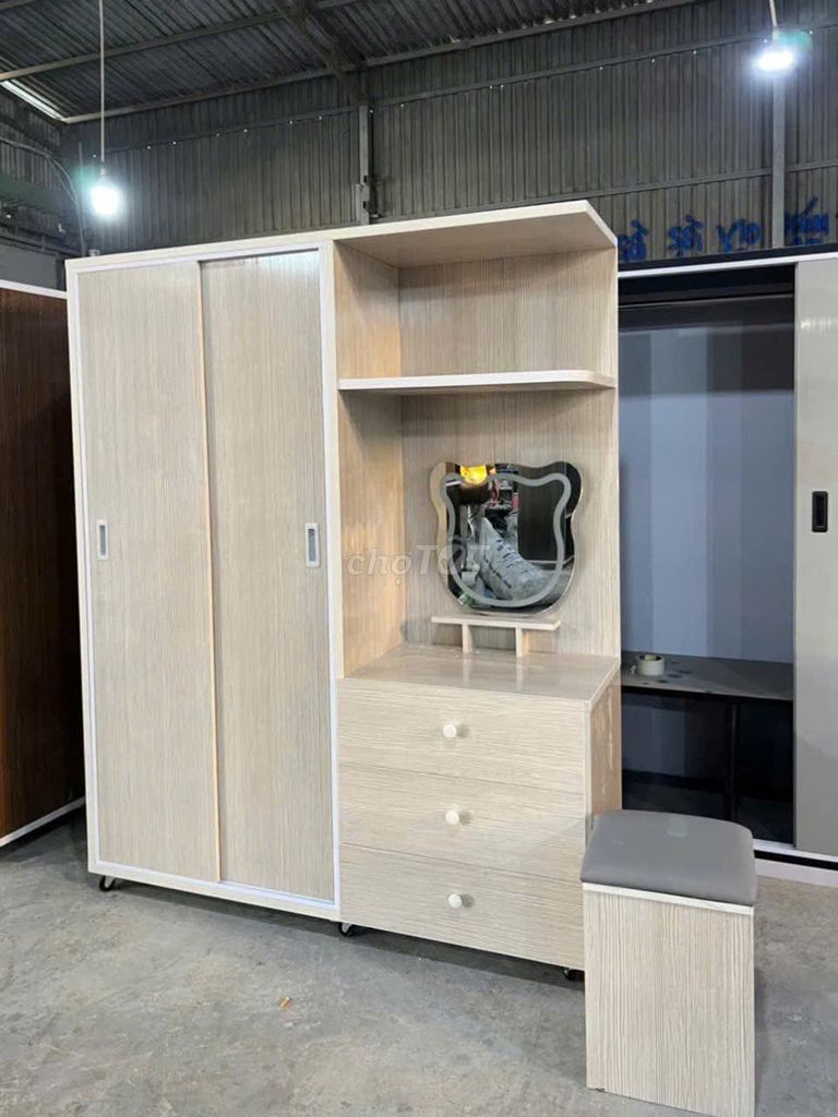 Tủ quần áo 2 cánh liền bàn trang điểm. Mua bán Tủ, kệ gia đình tại Quận 12 Tp Hồ Chí Minh được đăng bởi Phương hoa hình 1
