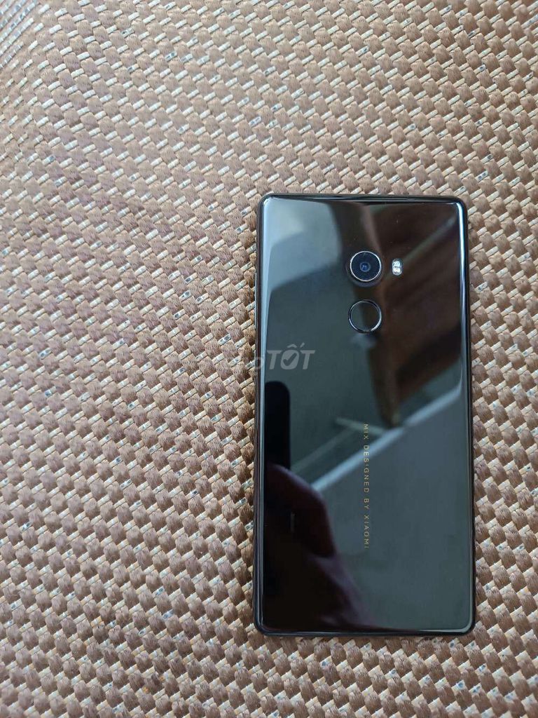 Xiaomi Mi Mix 2 128GB Đen. Mua bán Điện thoại tại Quận Tây Hồ Hà Nội được đăng bởi Bang hình 1