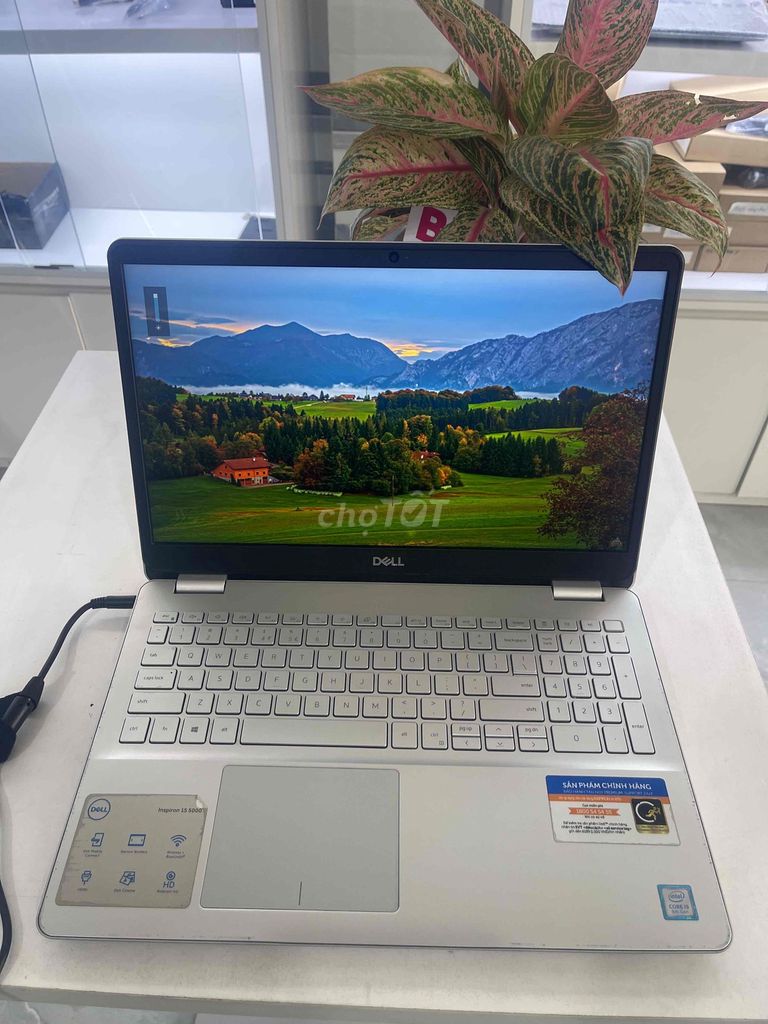 Dell 5584 i5 8265u 15.6 inch 8GB/128GB. Mua bán Laptop tại Thành phố Dĩ An Bình Dương được đăng bởi Minh Thuận  hình 1