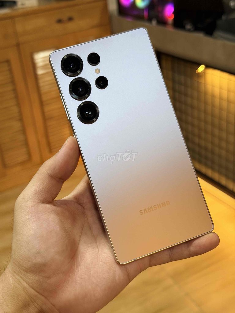 Samsung S25ultra 12GB 256GB Vàng 2 sim. Mua bán Điện thoại tại Quận Bình Thạnh Tp Hồ Chí Minh được đăng bởi Tuấn 5G Giá Sỉ Sam hình 1