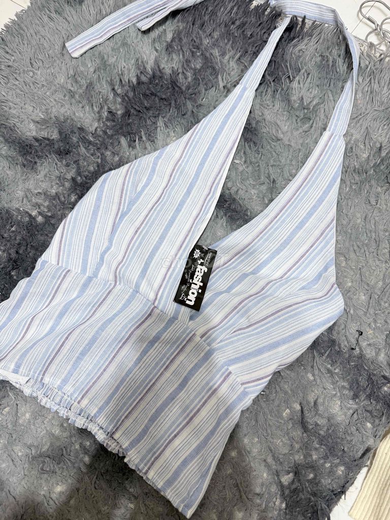 Áo croptop nữ Vải thoáng mát Sọc Xanh trắng. Mua bán Quần áo tại Thành phố Phan Thiết Bình Thuận được đăng bởi Ái Vy hình 1