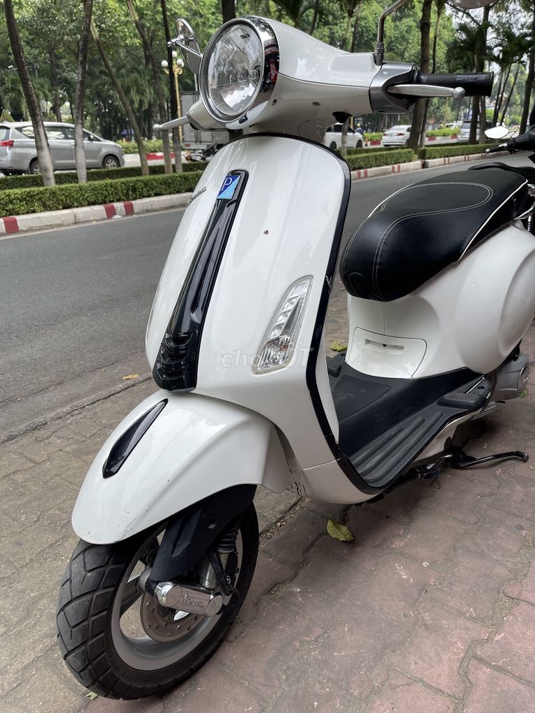 Piaggio Vespa Primavera 2013 Trắng. Mua bán Xe máy tại Thành phố Biên Hòa Đồng Nai được đăng bởi Phương nguyễn  hình 4