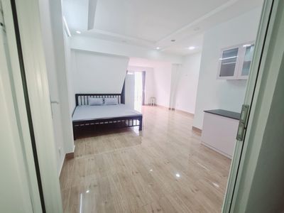 CĂN HỘ CAO CẤP 50M2, 6.5TR, BAN CÔNG, THANG MÁY, NGAY NGÃ 6 GÒ VẤP