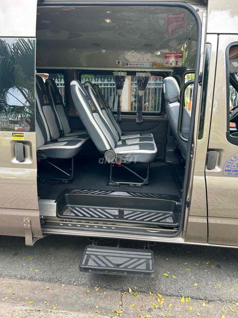 Ford Transit 2024 Tiêu chuẩn - chạy 37000 km. Mua bán Ô tô tại Quận Tân Bình Tp Hồ Chí Minh được đăng bởi Thuỳtrang hình 8