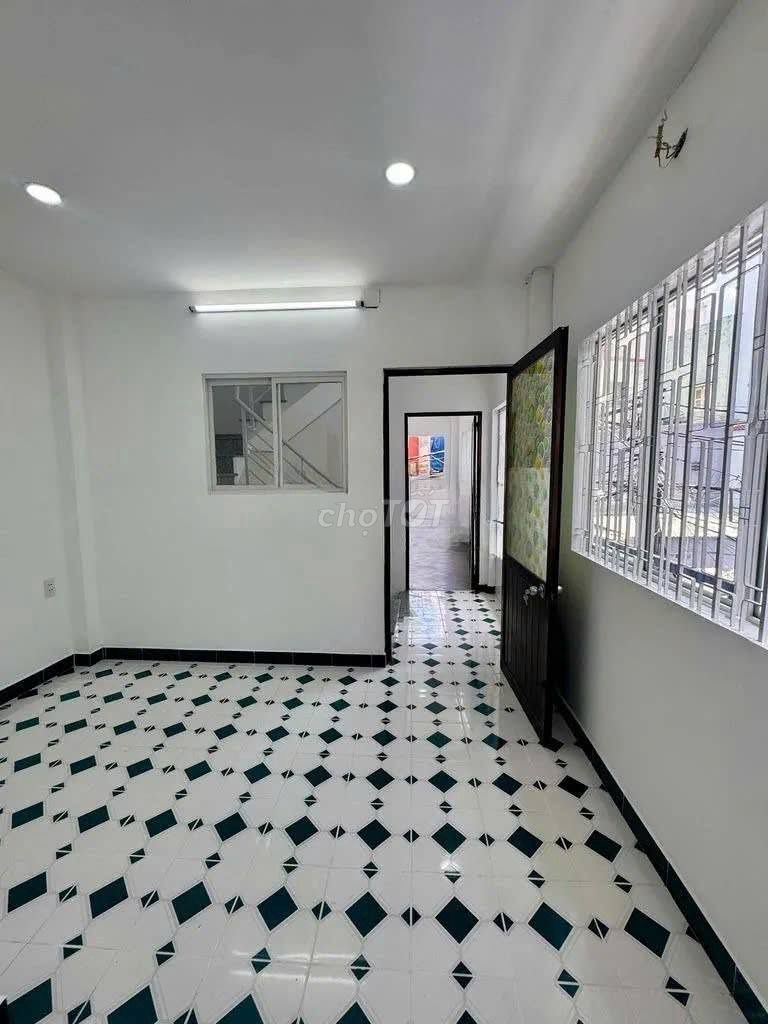 Новый дом_3BR _ 2 фасада аллеи Хунг Дао Чан в районе 1