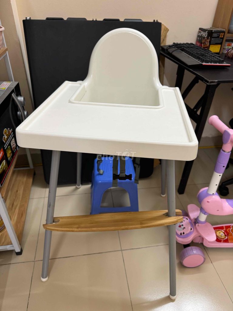 Ghế ăn dặm Ikea + gác chân. Mua bán Mẹ và bé tại Quận Thanh Xuân Hà Nội được đăng bởi An Dao hình 1