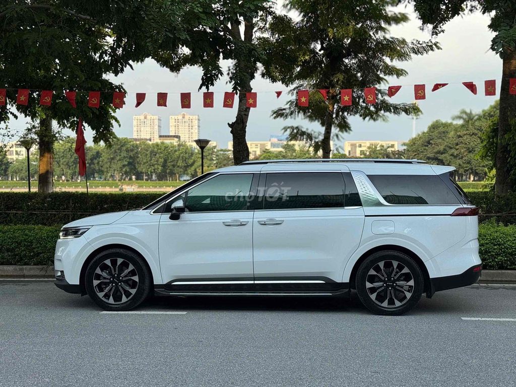 Kia Carnival Signature 2.2D 2022 màu trắng. Mua bán Ô tô tại Quận Cầu Giấy Hà Nội được đăng bởi Auto 6666 hình 4