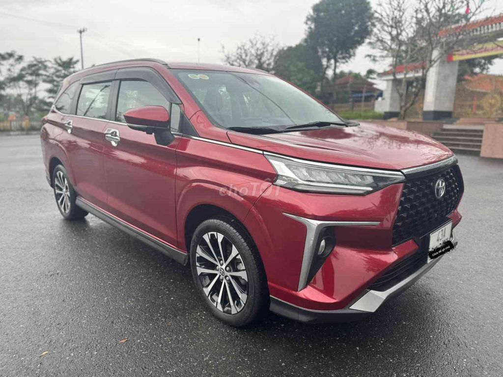 Toyota Veloz Cross 2022 Top 1.5 CVT 9500 km. Mua bán Ô tô tại Quận Cẩm Lệ Đà Nẵng được đăng bởi Anh Tân hình 5