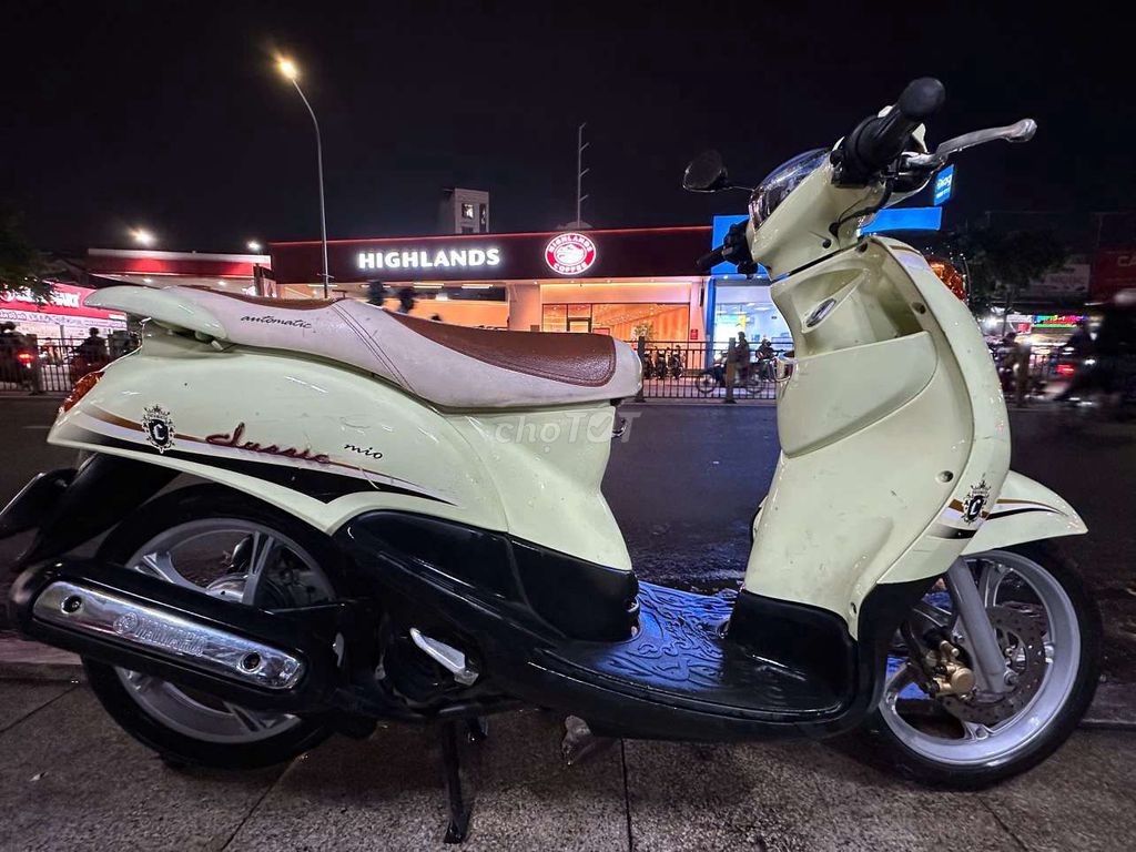 Кремовое золото Yamaha Mio Classico 2013