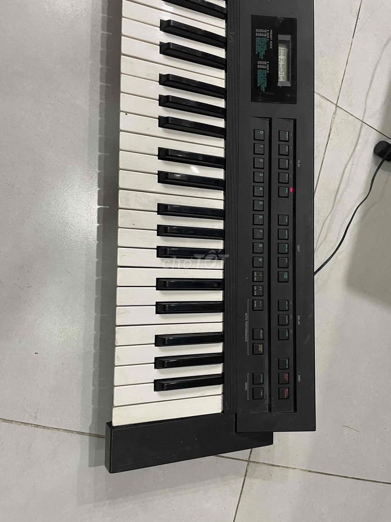 Cây đàn yamaha EOS Đầu câm