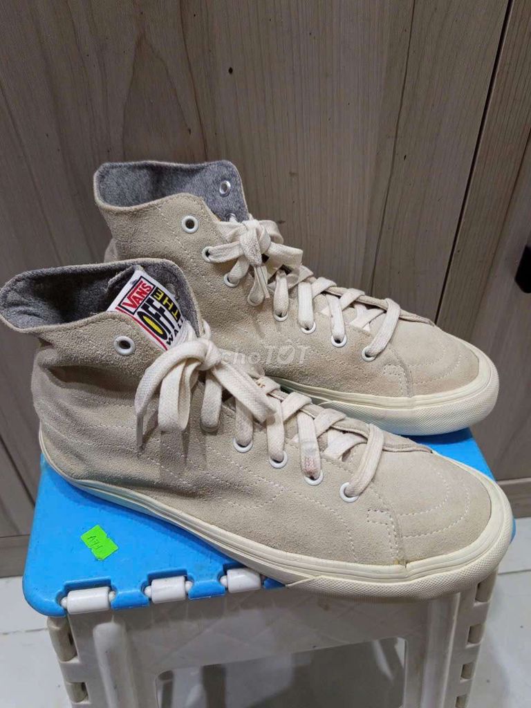 Giày VANS da lộn cổ cao size 41. Mua bán Giày dép tại Quận 7 Tp Hồ Chí Minh được đăng bởi Giày Xi An Vũ hình 1
