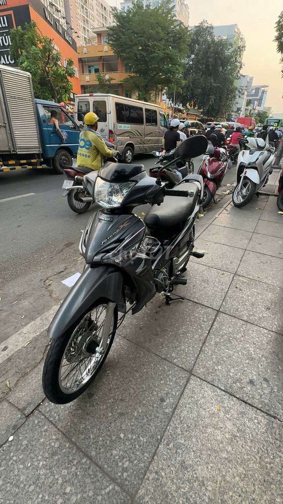 Honda future x 2011 zing nguyên bản mới 90% Bstp. Mua bán Xe máy tại Quận Tân Phú Tp Hồ Chí Minh được đăng bởi Tuanduy hình 3