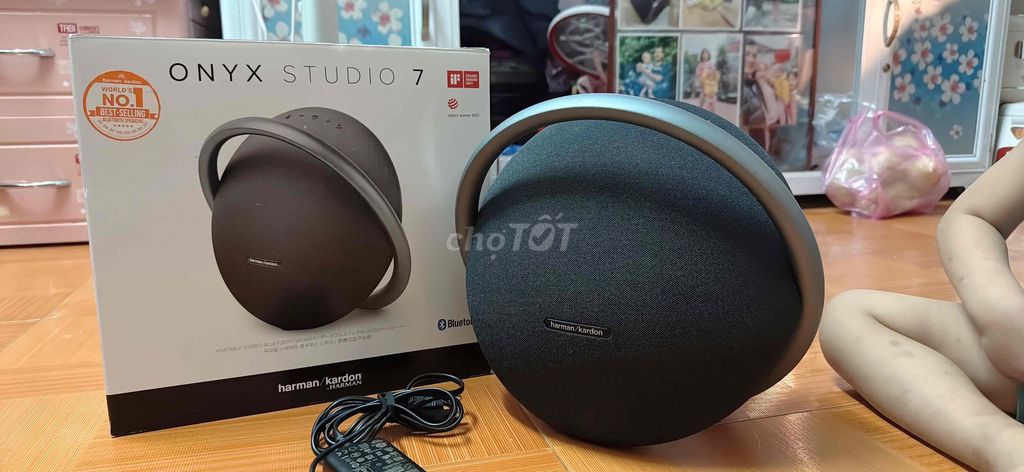 Loa Bluetooth Harman Kardon Onyx Studio 7 Đen. Mua bán Tivi, Âm thanh tại Thành phố Thái Bình Thái Bình được đăng bởi linhphan hình 1
